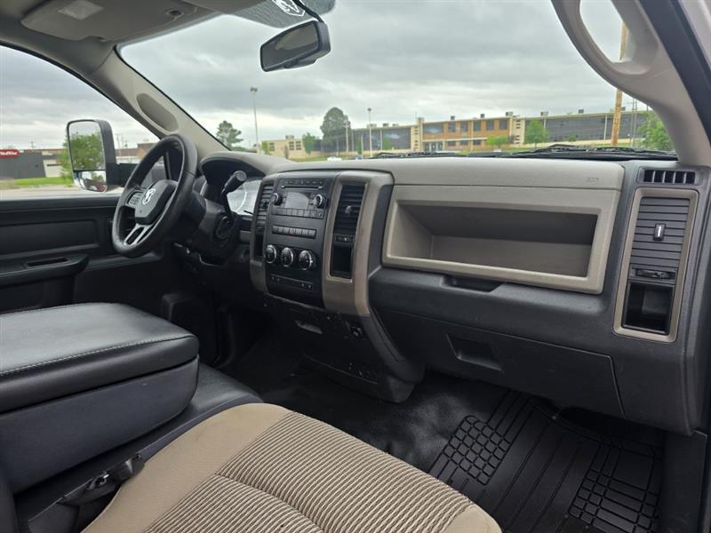 Dodge Ram 3500 Regular Cab 2WD DRW 2012