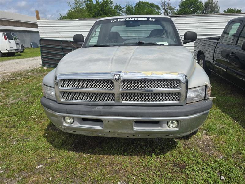 Dodge Ram 1500 Quad Cab 8-ft. Bed 2WD 1998