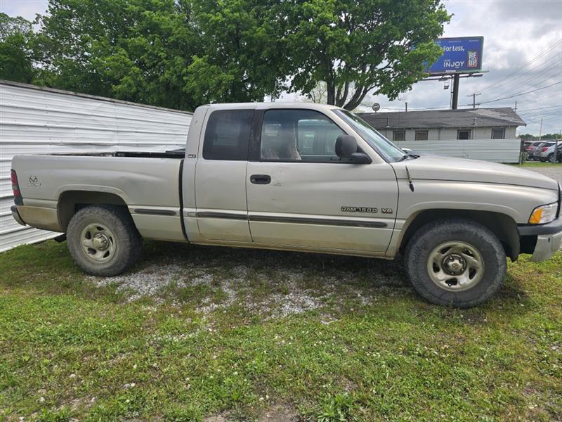 Dodge Ram 1500 Quad Cab 8-ft. Bed 2WD 1998