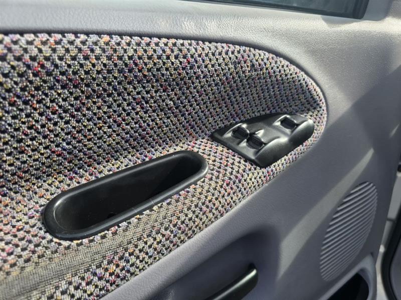 Dodge Ram 1500 Quad Cab 8-ft. Bed 2WD 1998