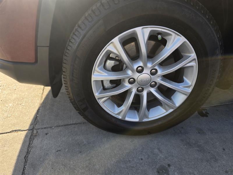 Jeep Cherokee Latitude 4WD 2021