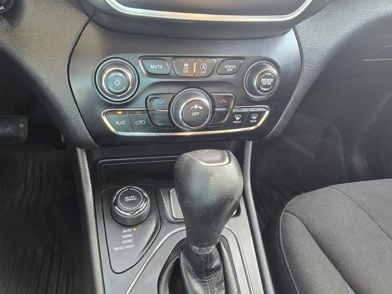 Jeep Cherokee Latitude 4WD 2021