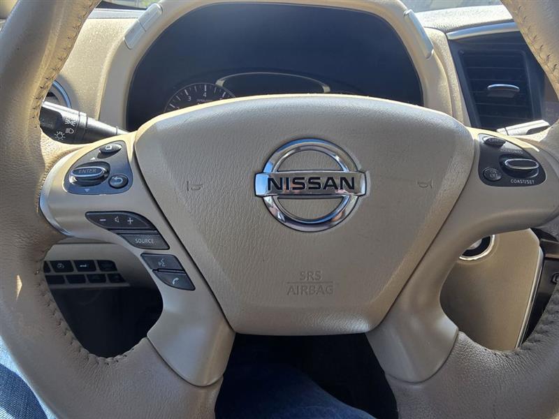 Nissan Pathfinder S 4WD 2014