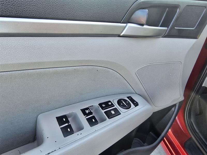 Hyundai Elantra Limited 2018