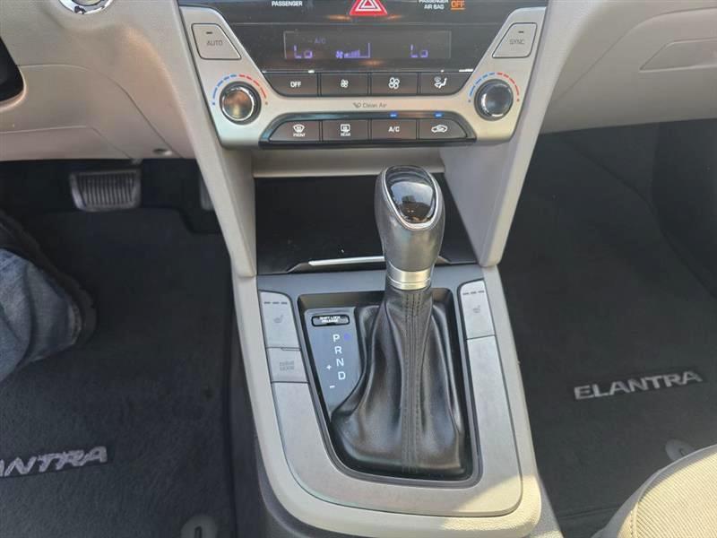 Hyundai Elantra Limited 2018