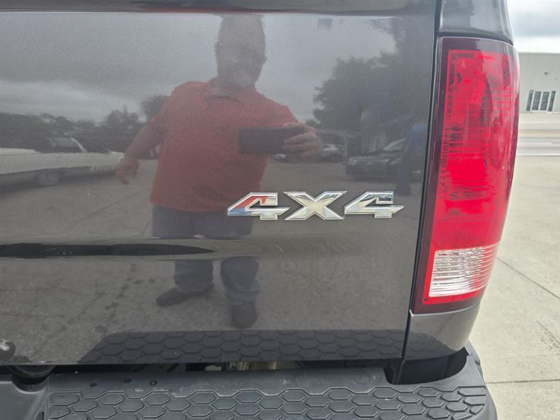 RAM 1500 Classic Tradesman Quad Cab 2WD 2021