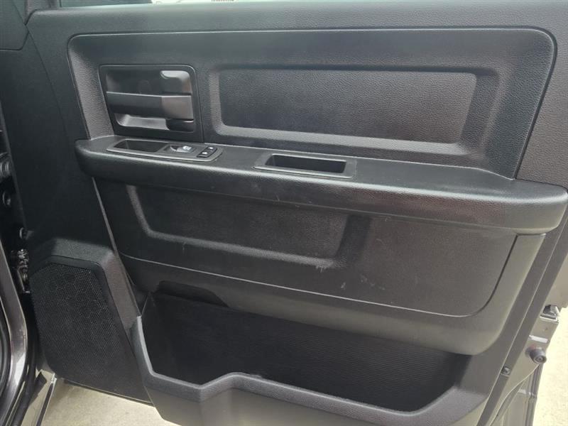 RAM 1500 Classic Tradesman Quad Cab 2WD 2021