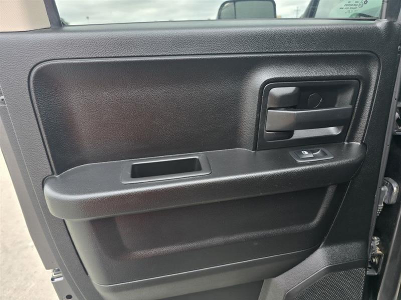 RAM 1500 Classic Tradesman Quad Cab 2WD 2021