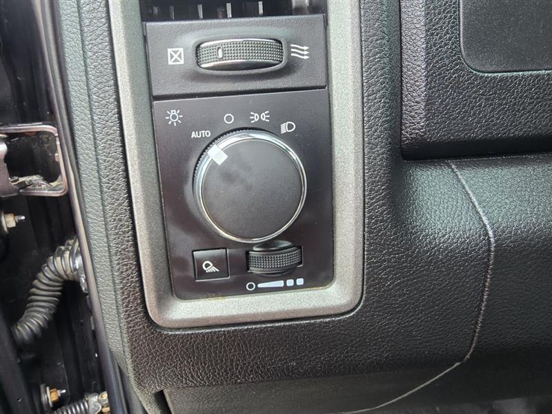 RAM 1500 Classic Tradesman Quad Cab 2WD 2021