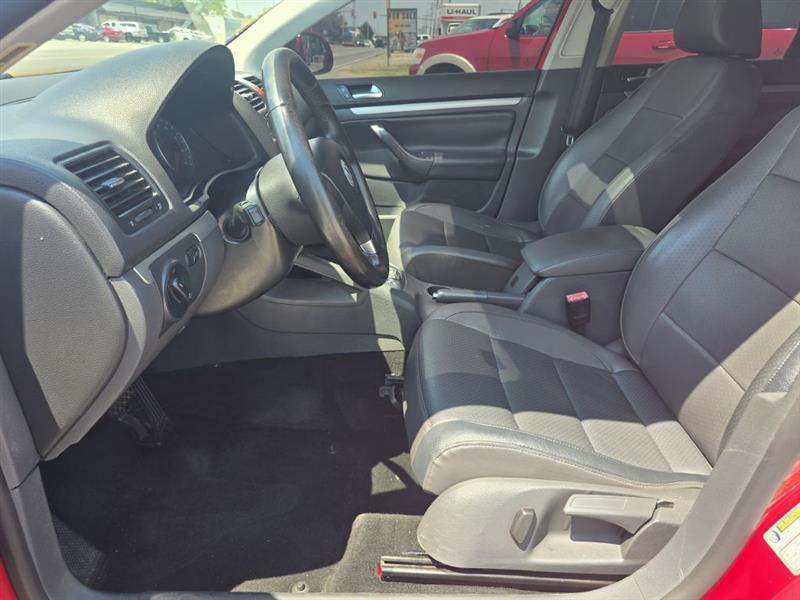 Volkswagen Jetta SE 2009