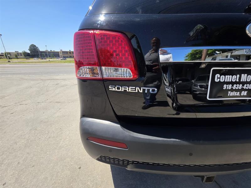 Kia Sorento LX 2WD 2011