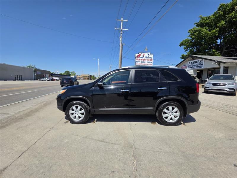 Kia Sorento LX 2WD 2011