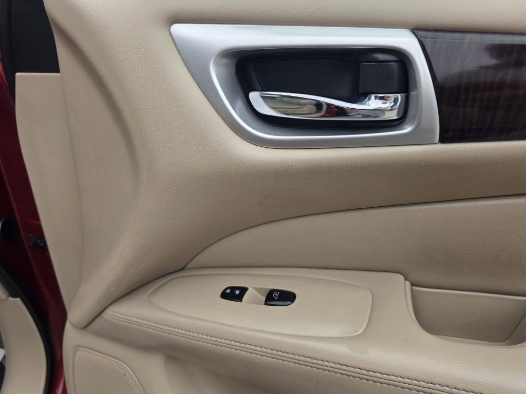 Nissan Pathfinder S 4WD 2015
