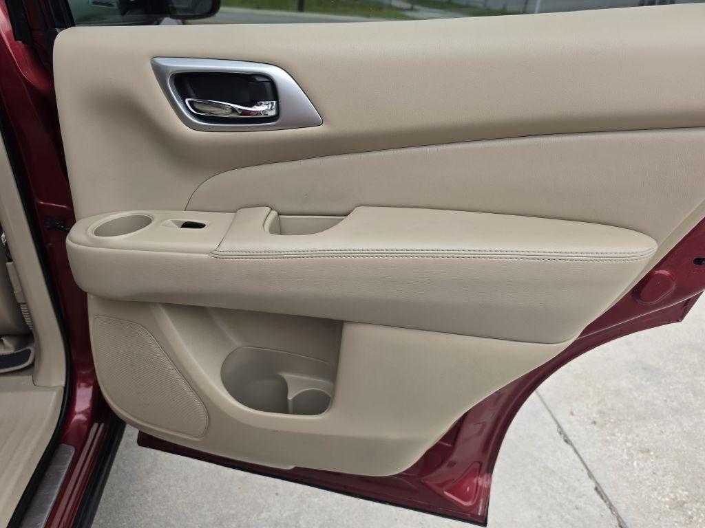 Nissan Pathfinder S 4WD 2015