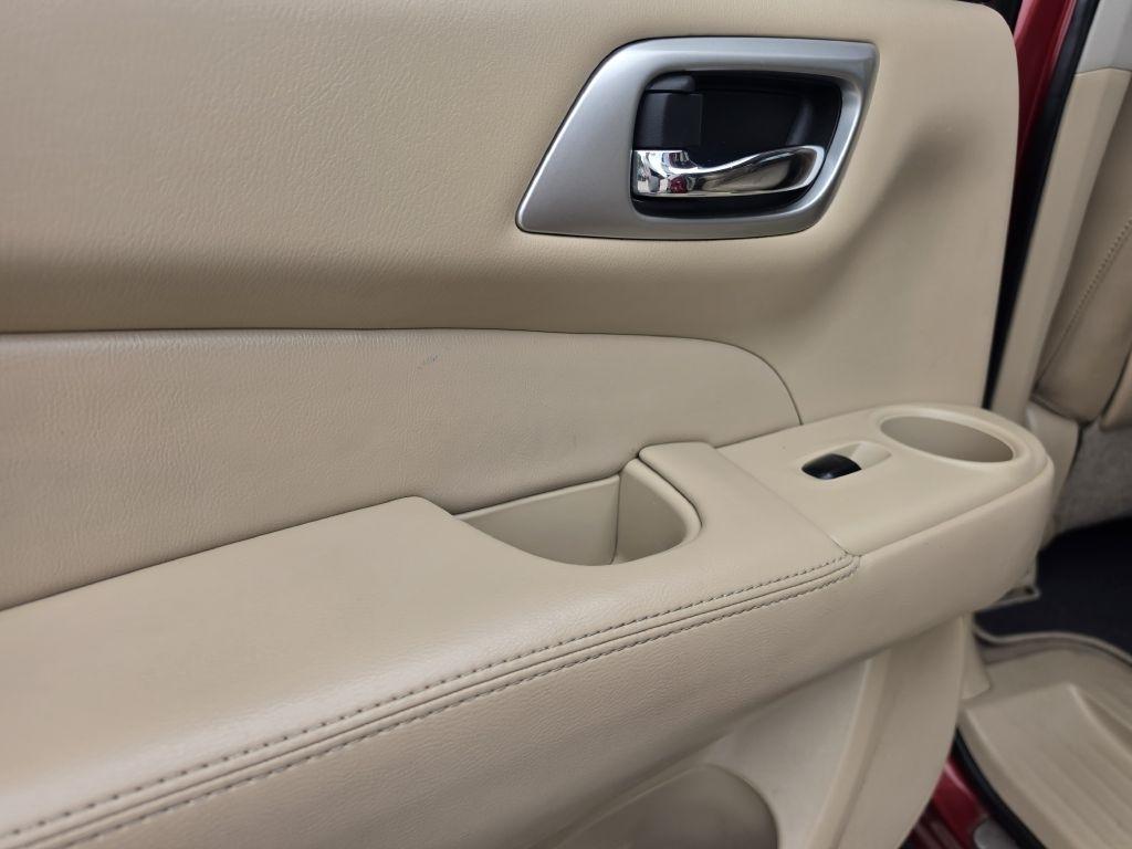 Nissan Pathfinder S 4WD 2015