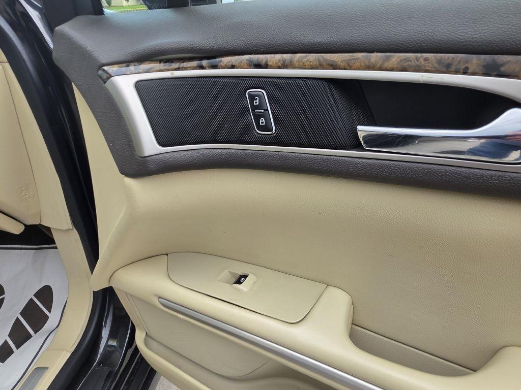 Lincoln MKZ FWD 2013