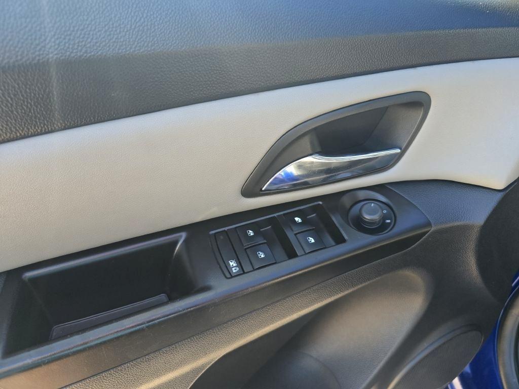 Chevrolet Cruze 2LS 2012