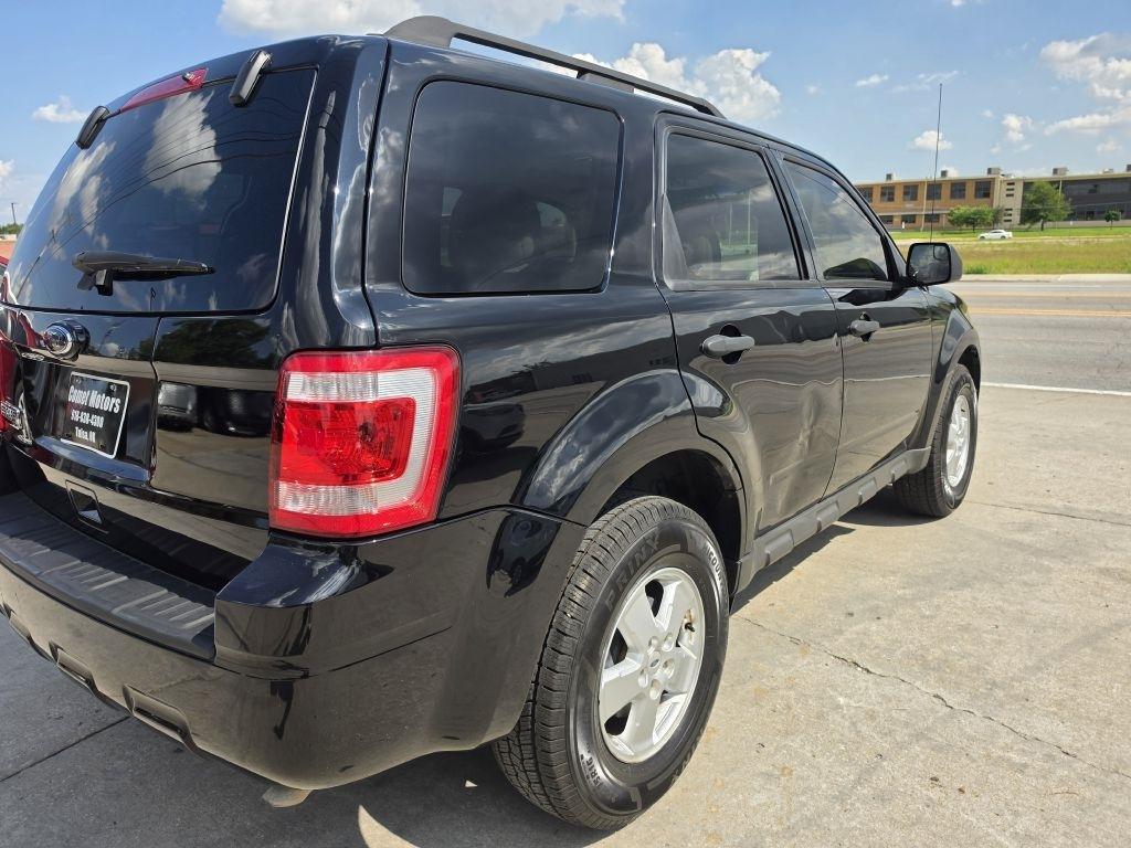 Ford Escape XLT FWD 2010