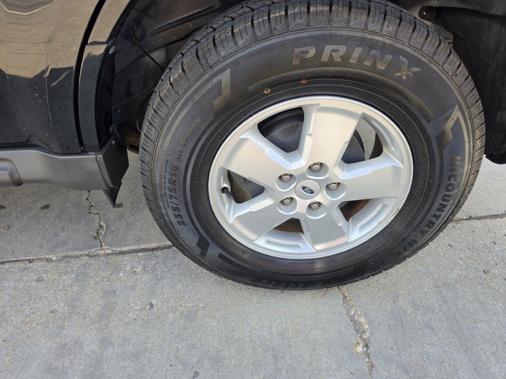 Ford Escape XLT FWD 2010