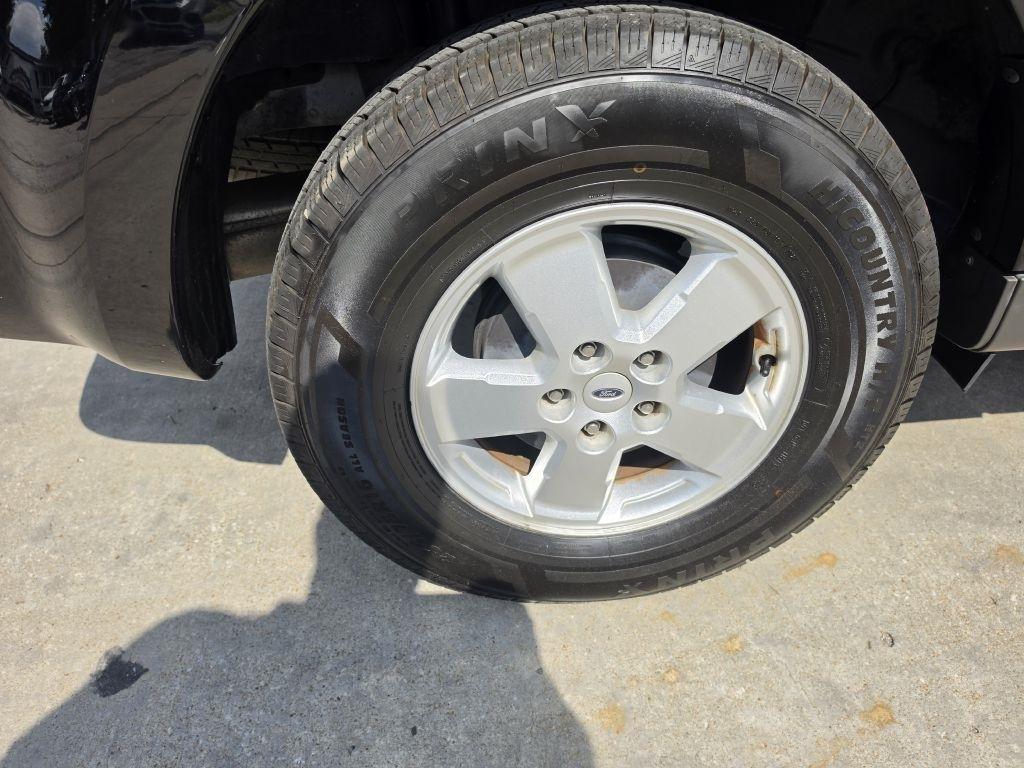 Ford Escape XLT FWD 2010
