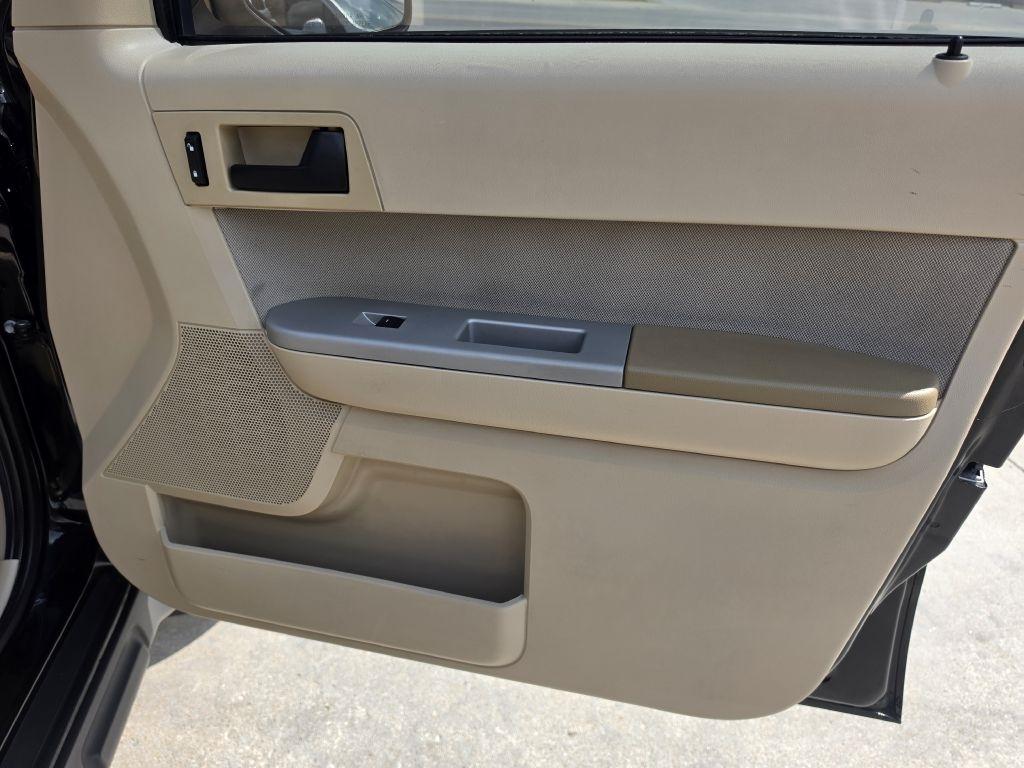 Ford Escape XLT FWD 2010
