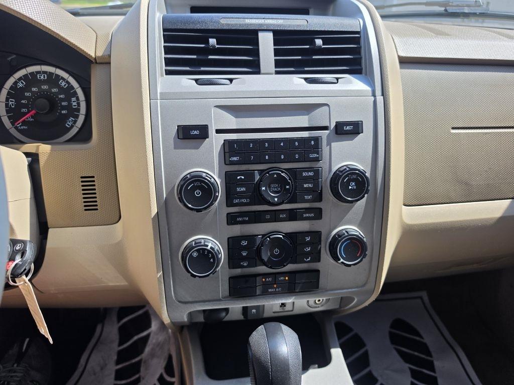 Ford Escape XLT FWD 2010