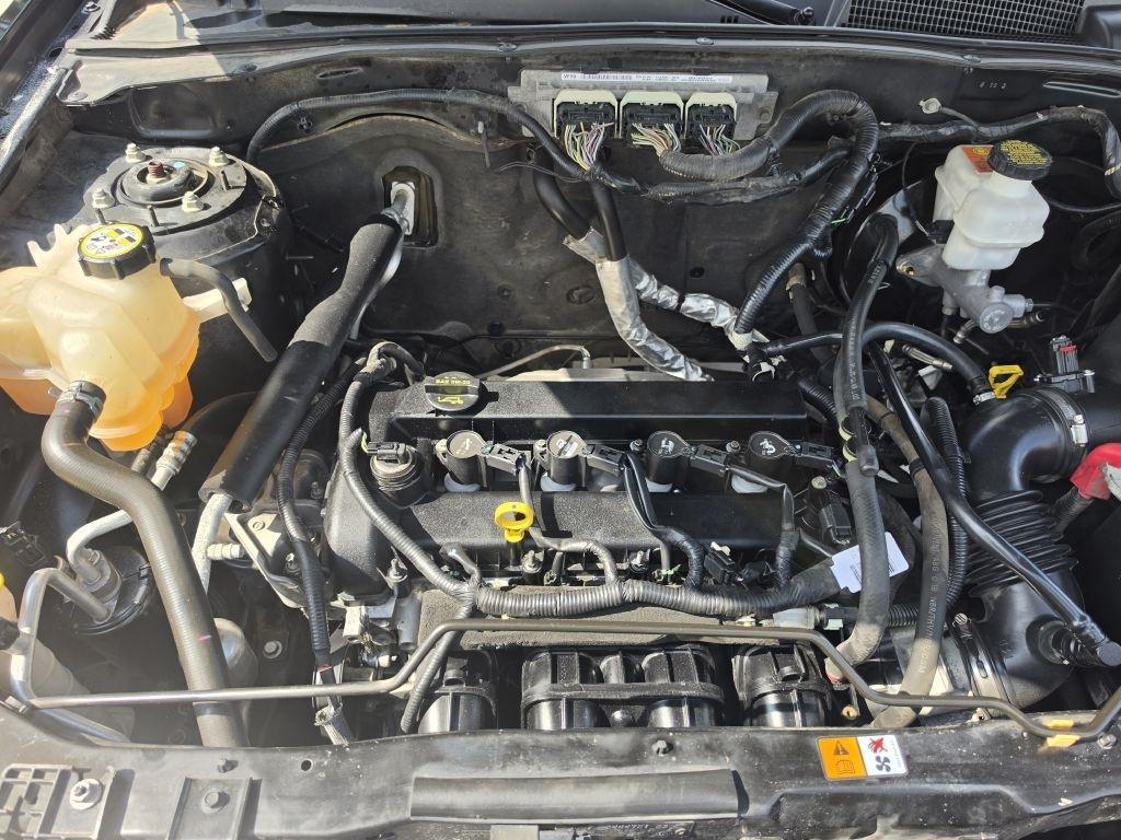 Ford Escape XLT FWD 2010