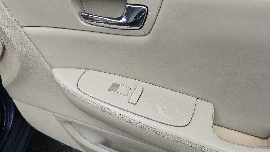 Cadillac DTS Sedan 2007