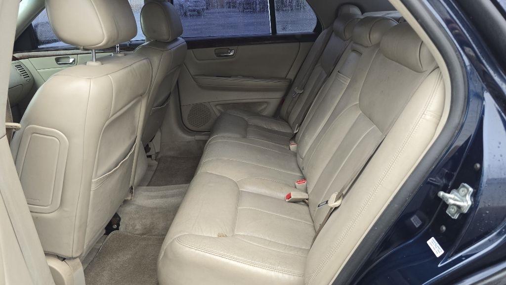 Cadillac DTS Sedan 2007