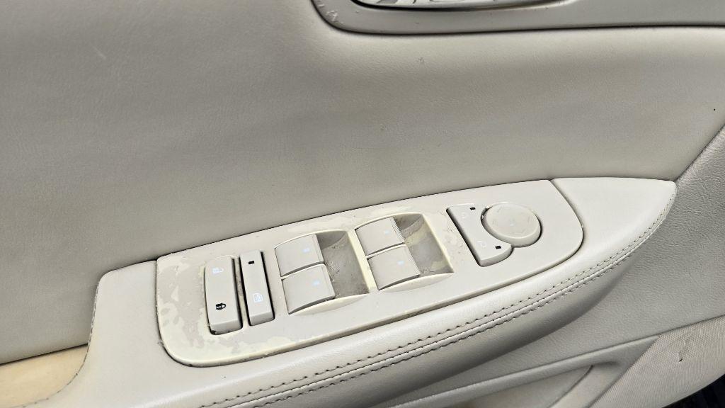 Cadillac DTS Sedan 2007