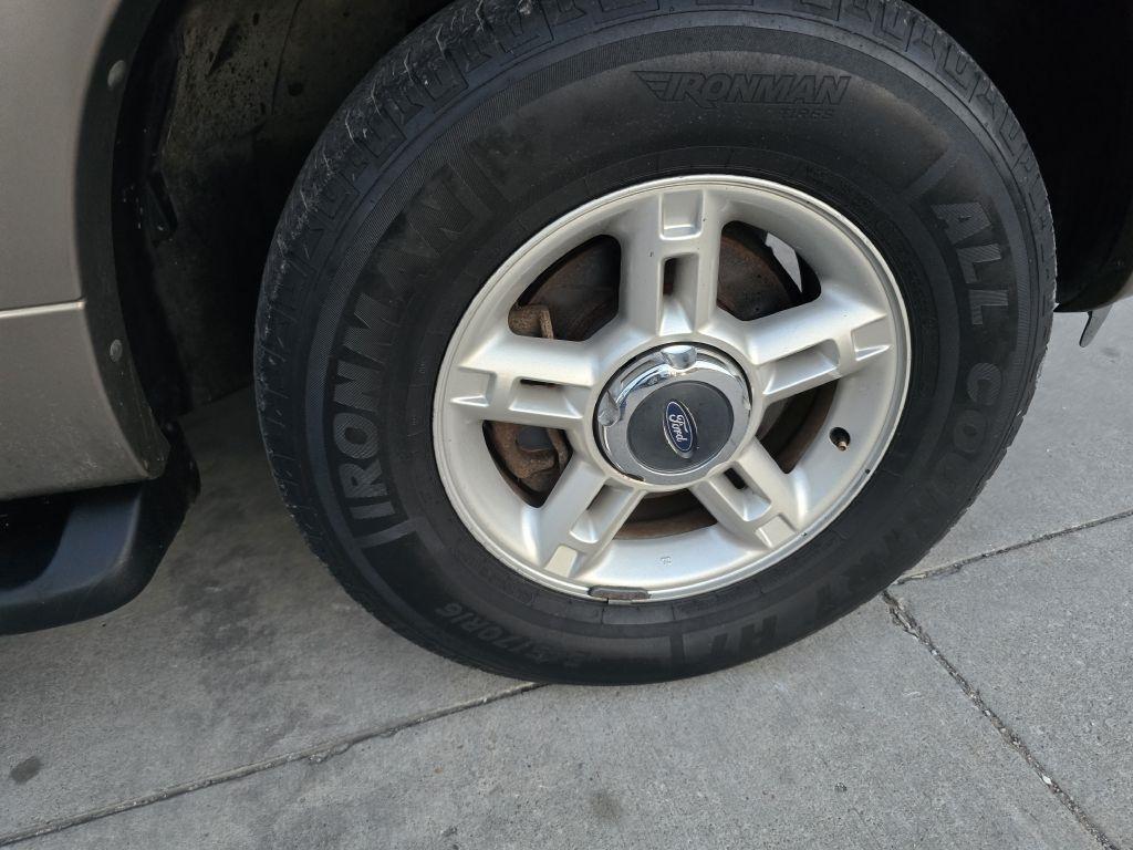 Ford Explorer Eddie Bauer 4WD 2002