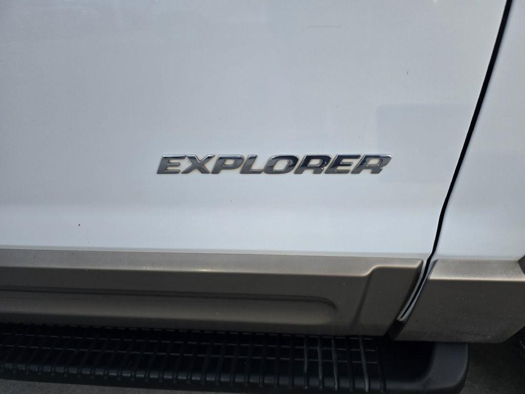 Ford Explorer Eddie Bauer 4WD 2002