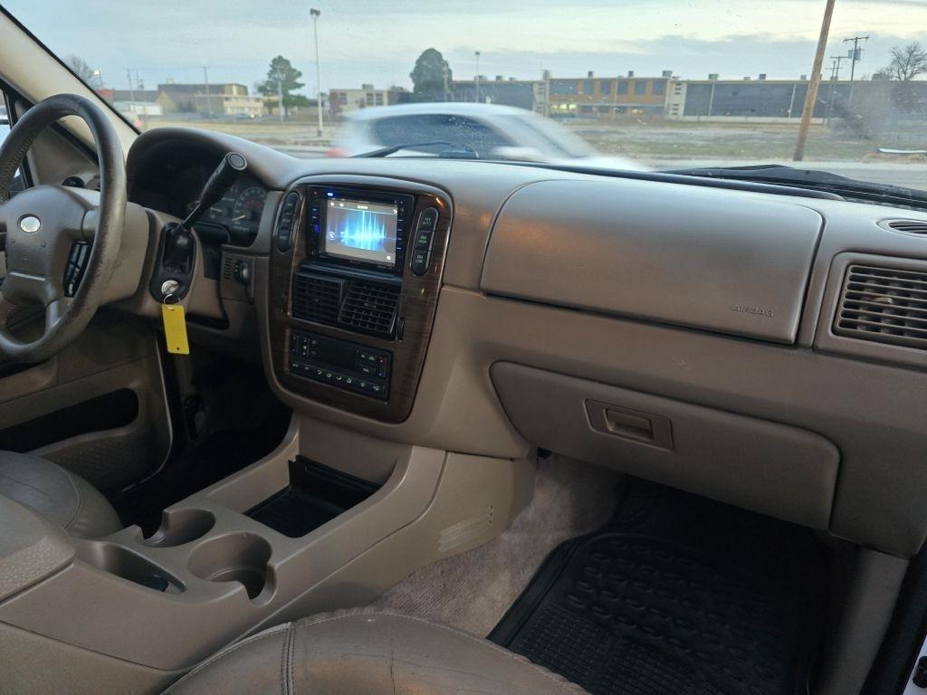 Ford Explorer Eddie Bauer 4WD 2002