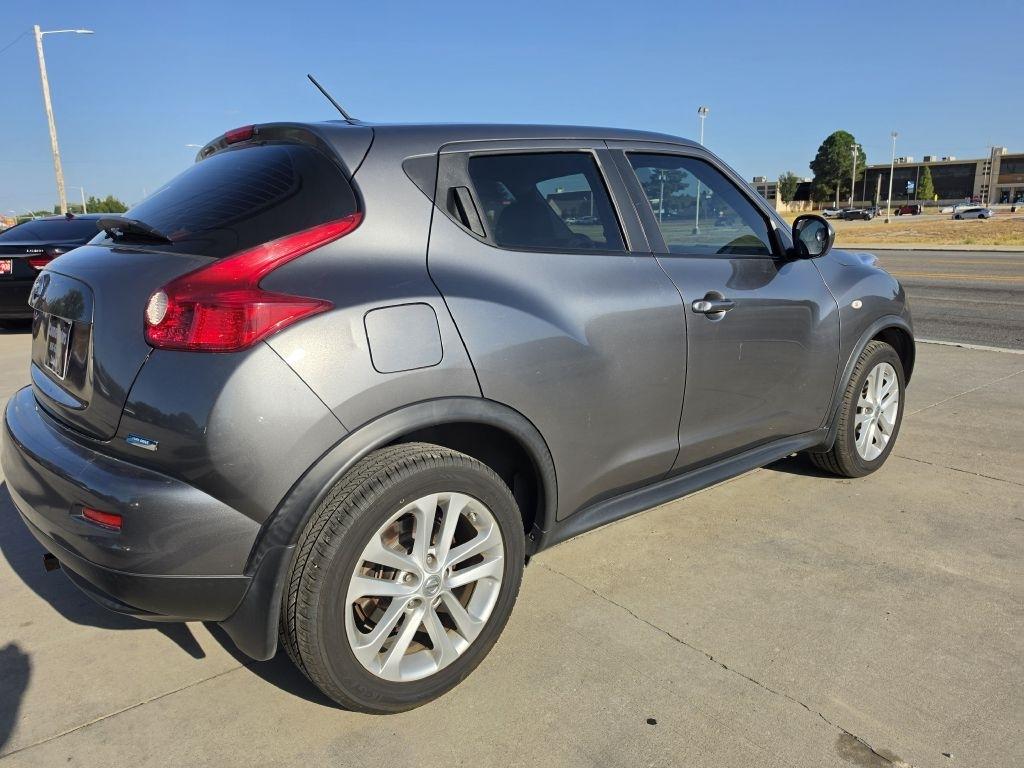 Nissan Juke S FWD 2013