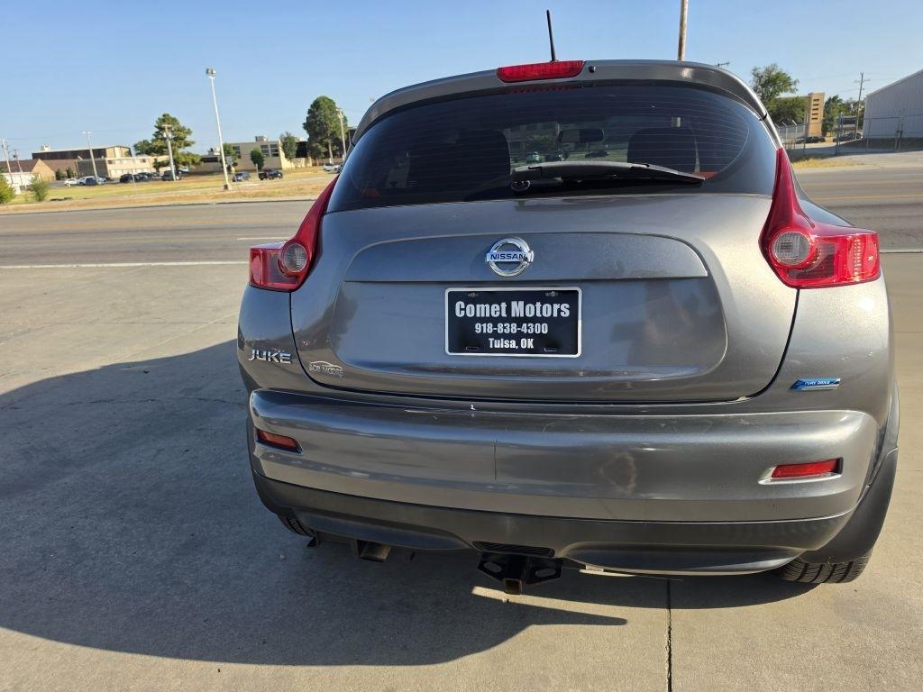 Nissan Juke S FWD 2013