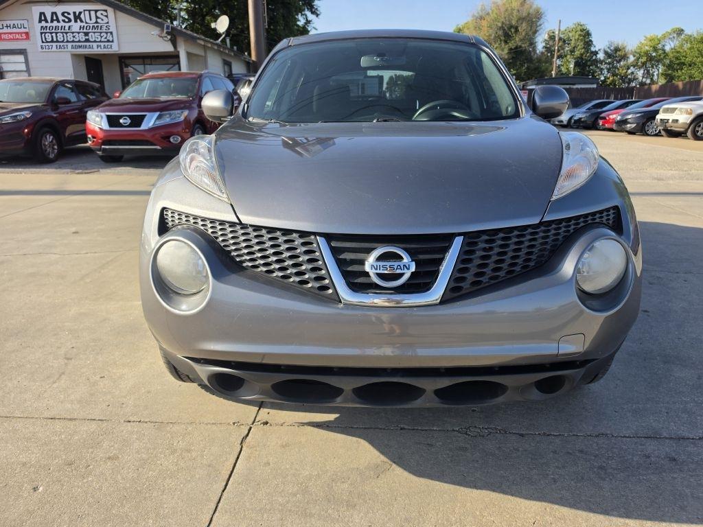 Nissan Juke S FWD 2013