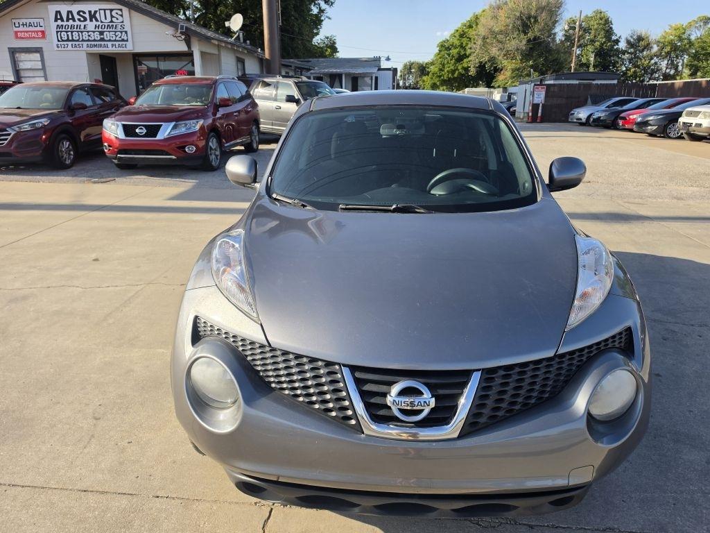 Nissan Juke S FWD 2013