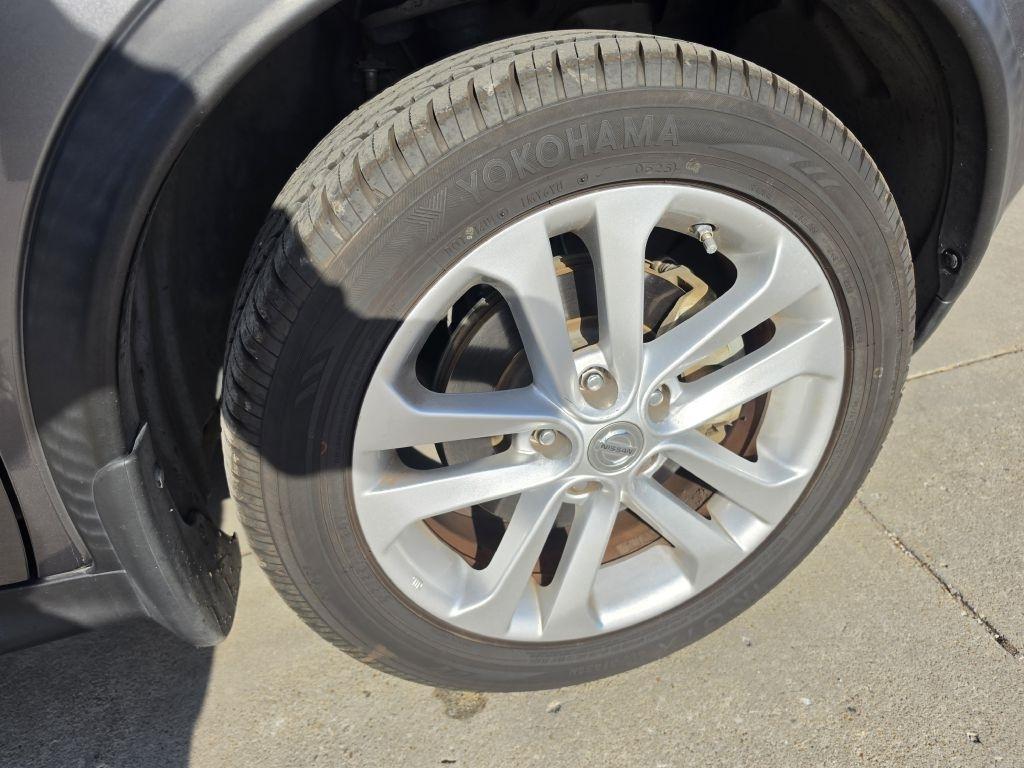 Nissan Juke S FWD 2013