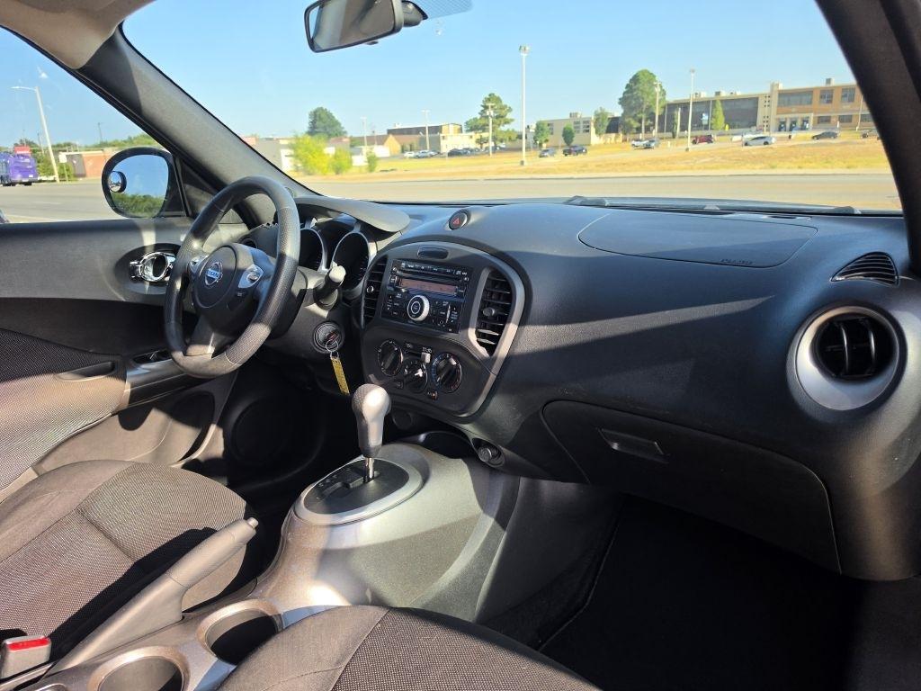 Nissan Juke S FWD 2013