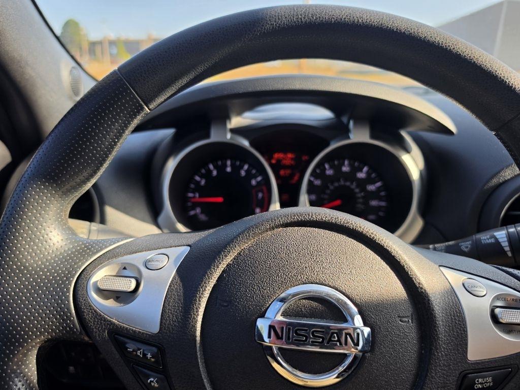Nissan Juke S FWD 2013
