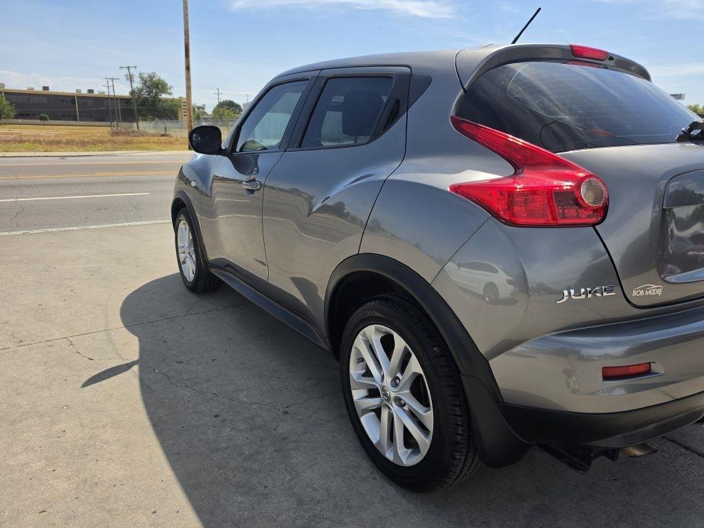 Nissan Juke S FWD 2013