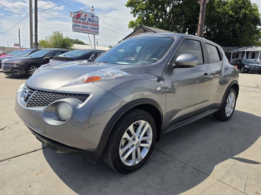 Nissan Juke S FWD 2013
