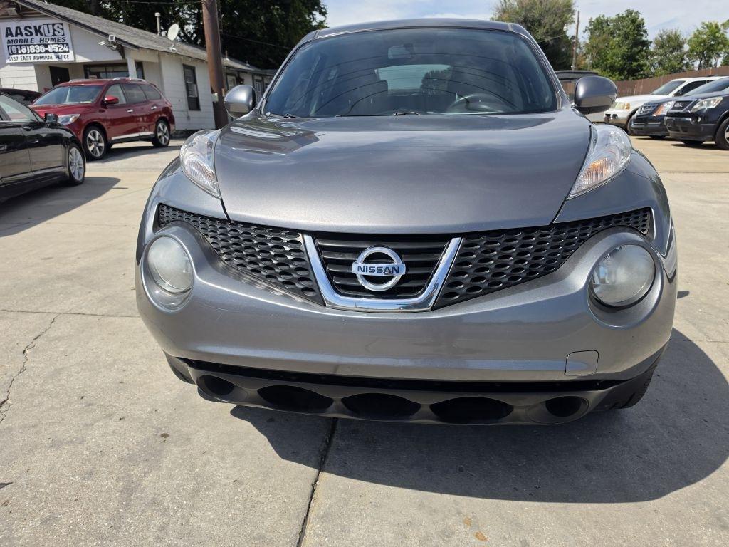 Nissan Juke S FWD 2013