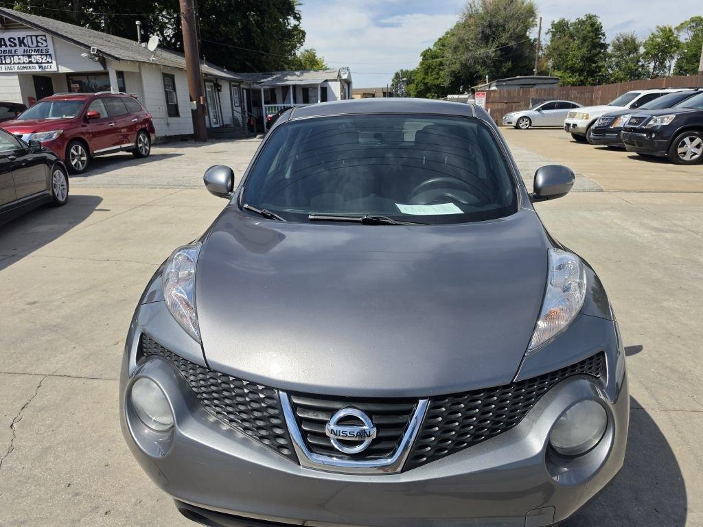 Nissan Juke S FWD 2013