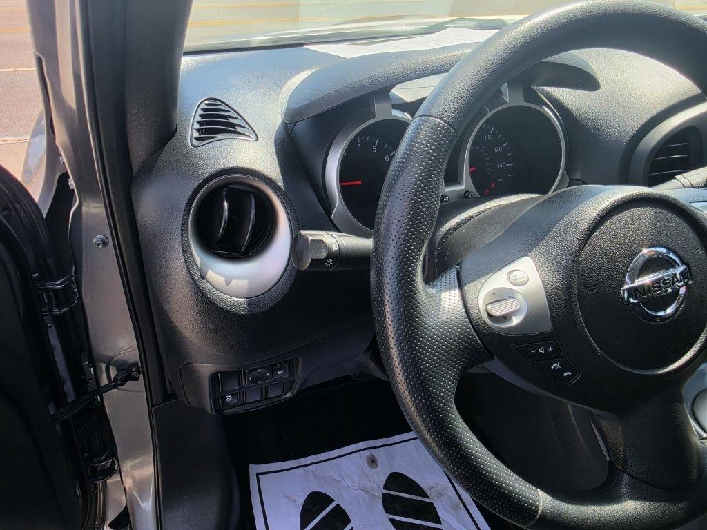 Nissan Juke S FWD 2013