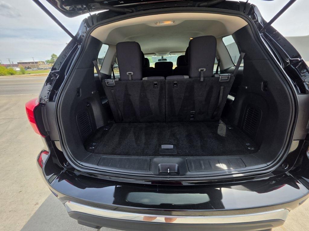 Nissan Pathfinder S 2WD 2017