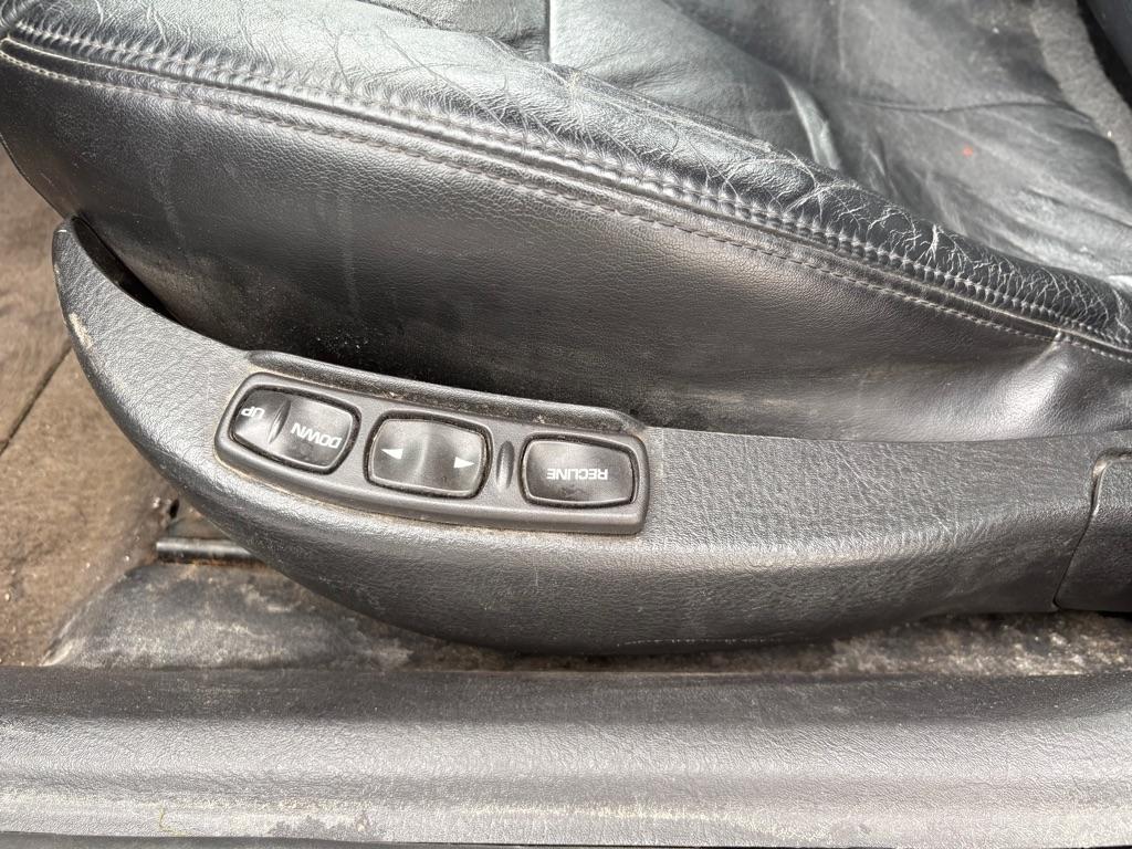 Saturn LS L300 2002