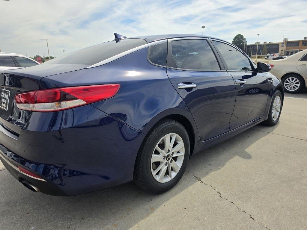 Kia Optima LX 2017