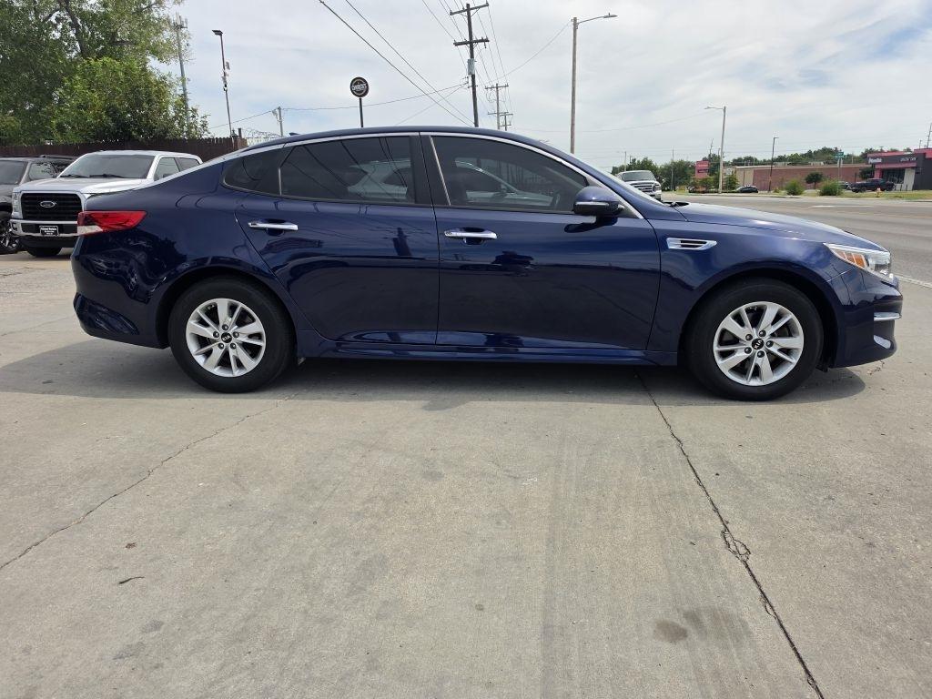 Kia Optima LX 2017