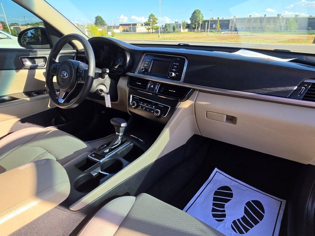 Kia Optima LX 2017